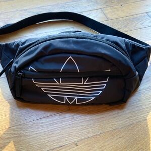 Adidas Trefoil National Crossbody Waist Belt Bag Fanny Pack Black Zip Unisex